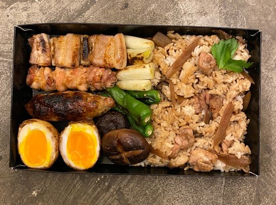 焼鳥弁当画像